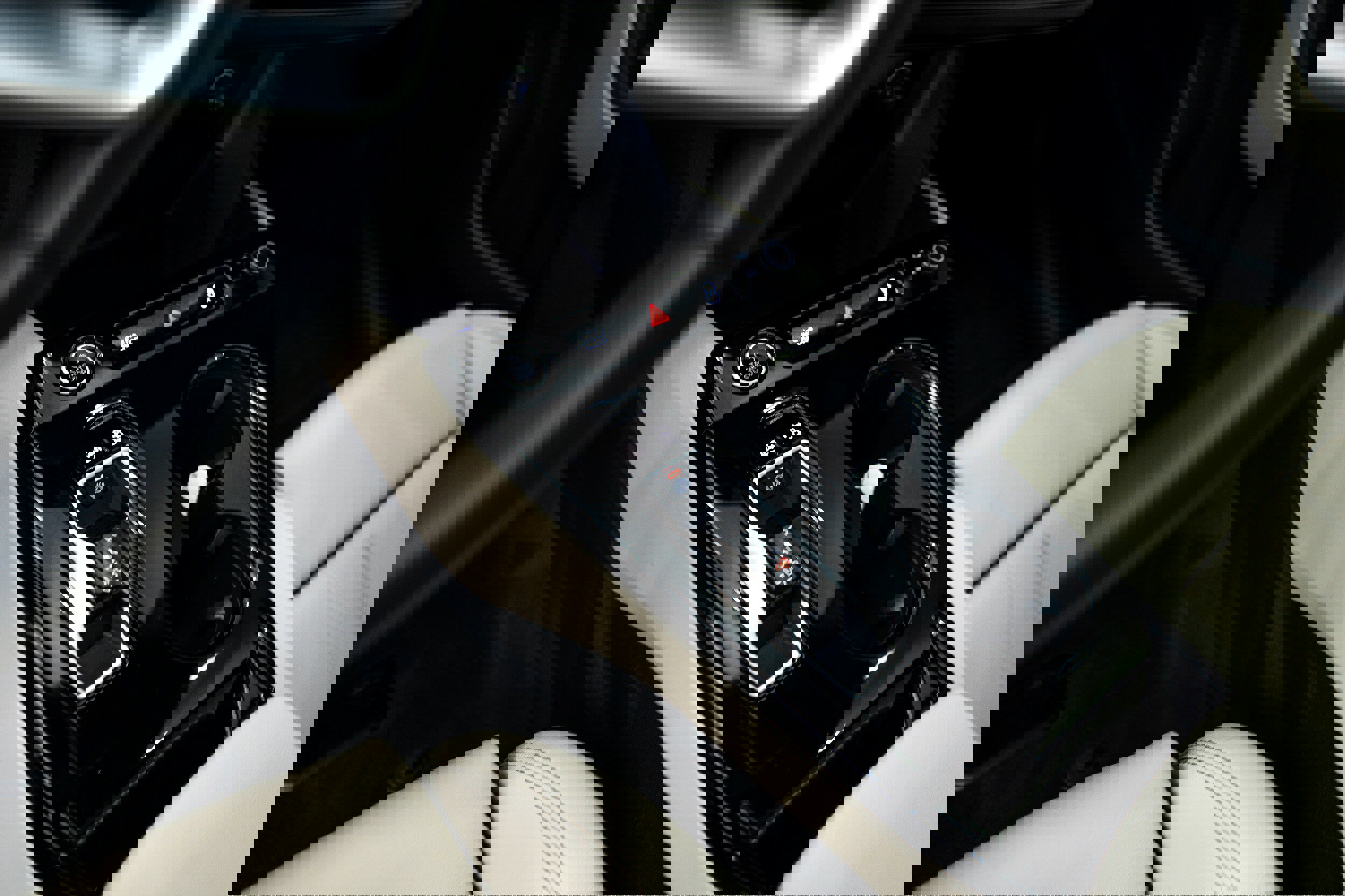 Certified 2025 Audi A6 e-tron Prestige w/ Beige Warm Weather Package image 11