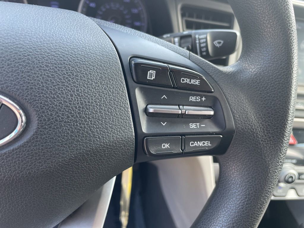 Used 2020 Hyundai Elantra SEL image 14