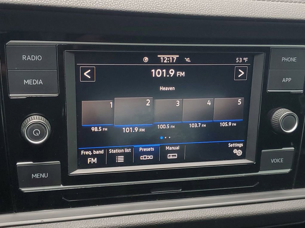 Used 2023 Volkswagen Jetta SE FWD image 20