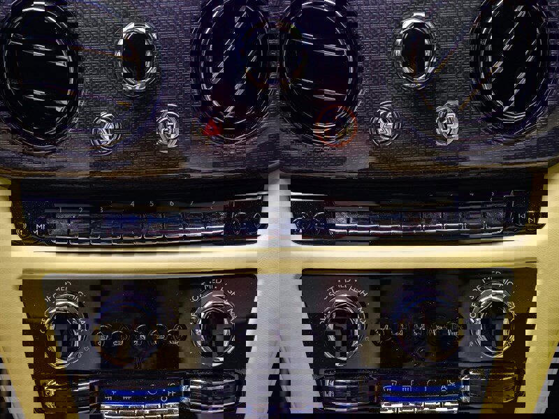 Used 2024 Rolls-Royce Ghost Black Badge image 17