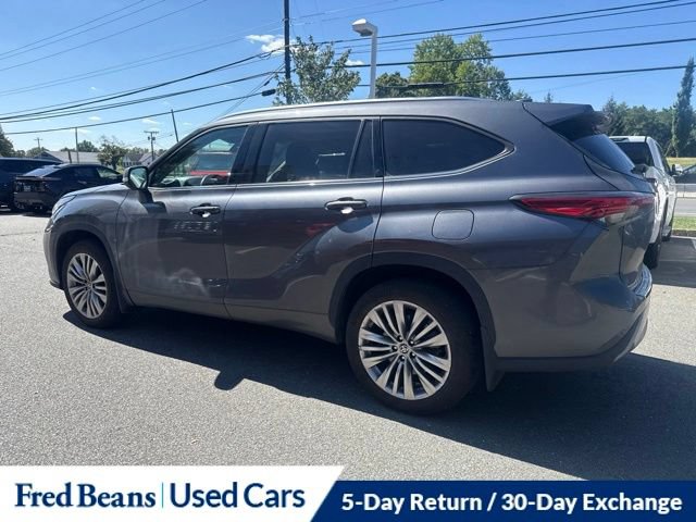 Used 2023 Toyota Highlander Platinum AWD/4WD image 15