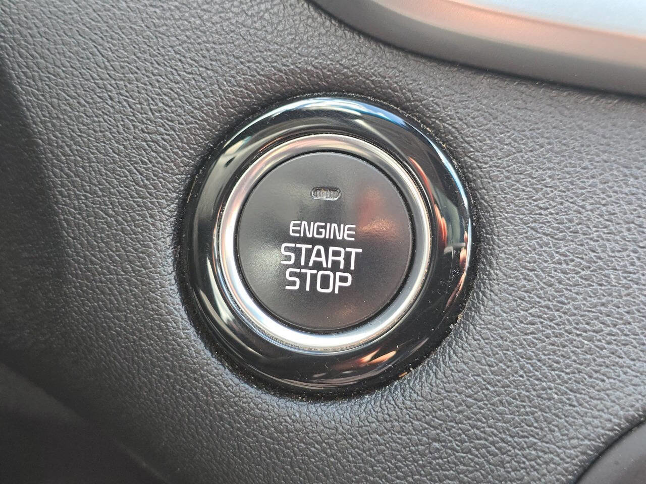 Used 2020 Kia Sorento SX image 26