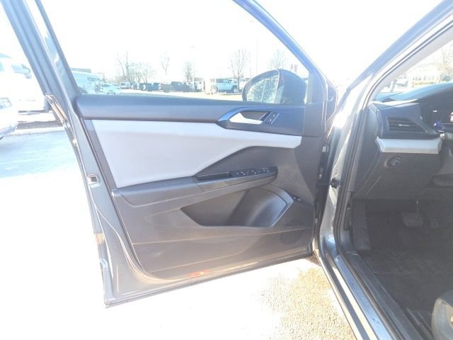 Used 2022 Volkswagen Taos SE image 20