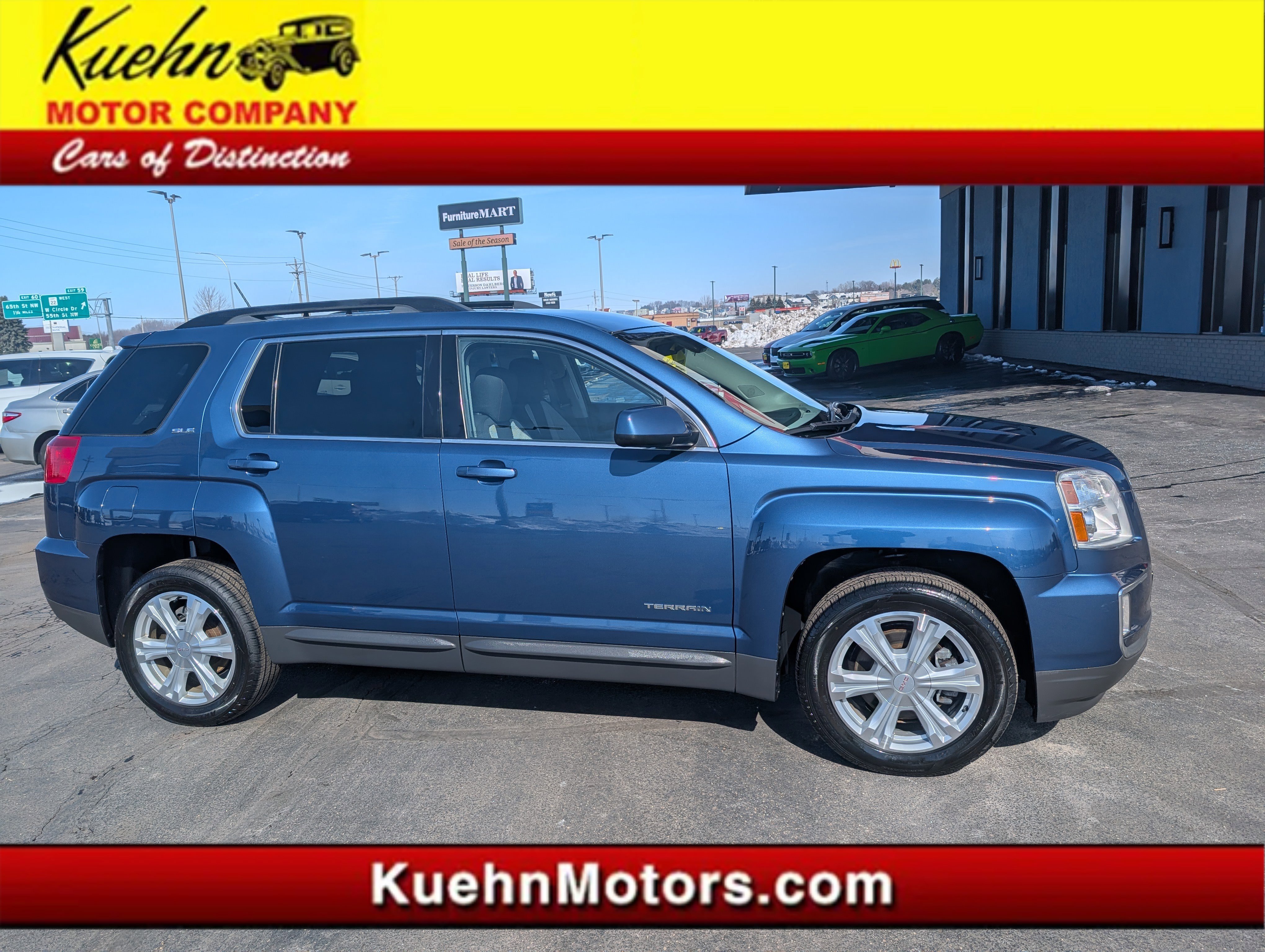 Used 2017 GMC Terrain SLE w/ Convenience Package AWD/4WD image 1