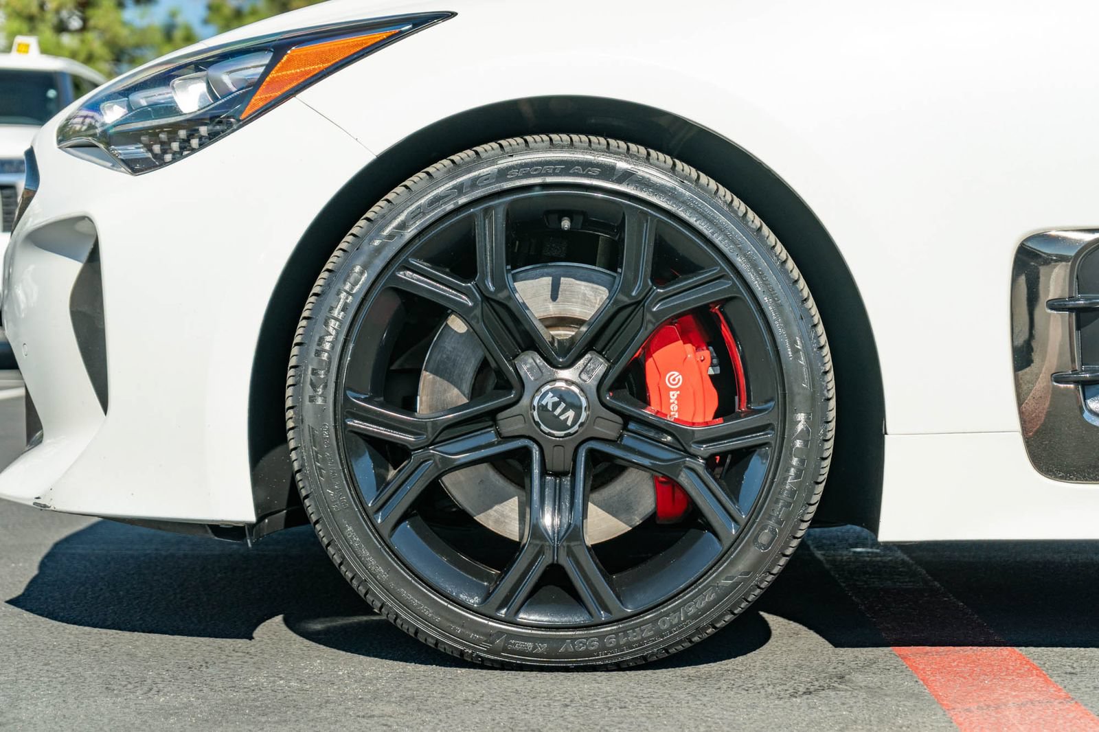 Used 2021 Kia Stinger GT1 RWD image 6