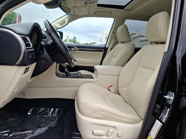 Used 2023 Lexus GX 460 Premium w/ Premium Package AWD/4WD image 13