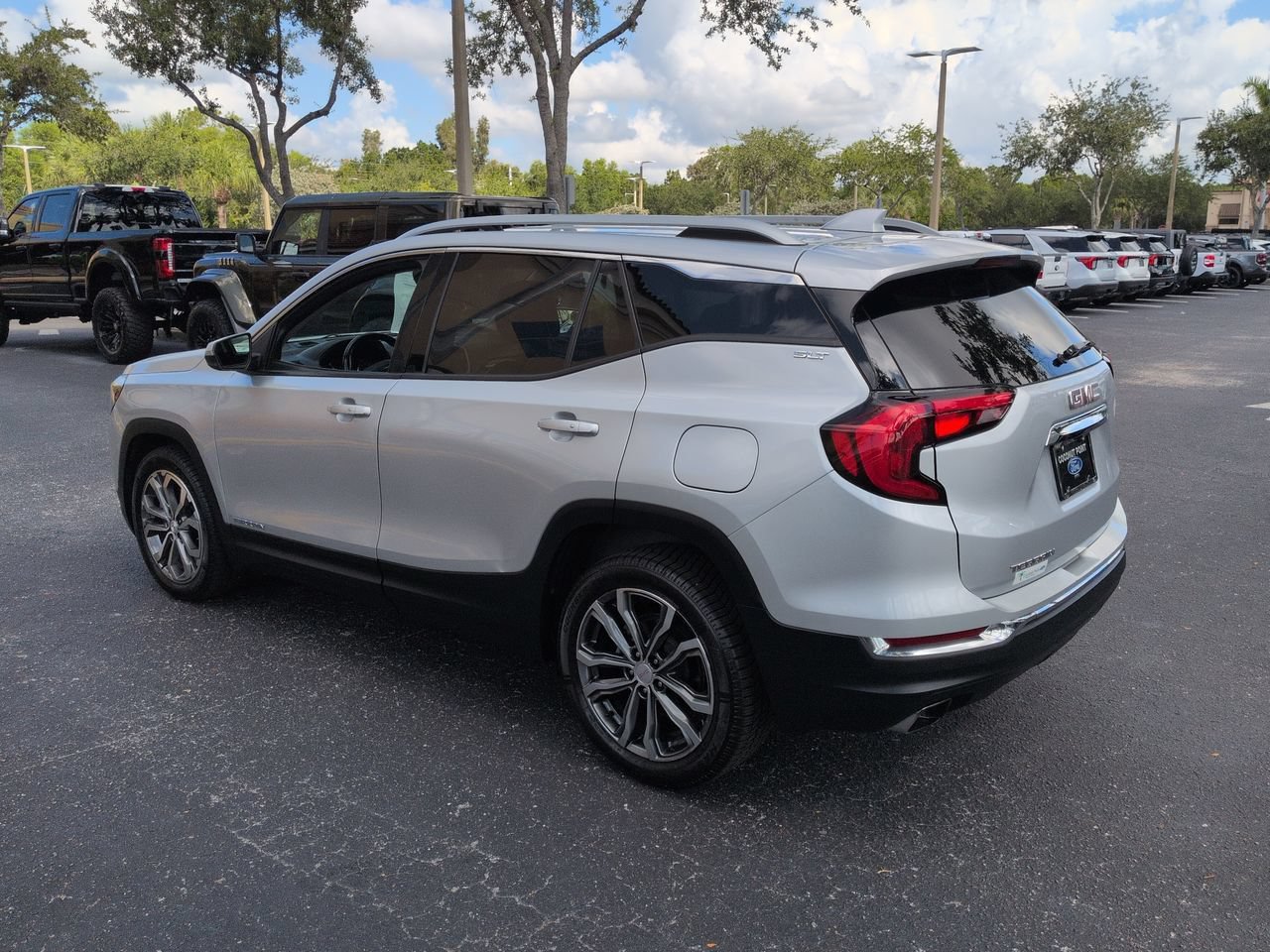 Used 2020 GMC Terrain SLT w/ Preferred Package FWD image 6