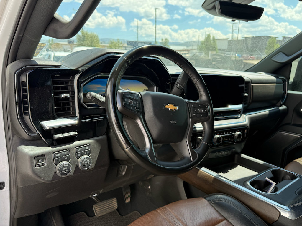 Used 2024 Chevrolet Silverado 3500 High Country w/ High Country Premium Package AWD/4WD image 12