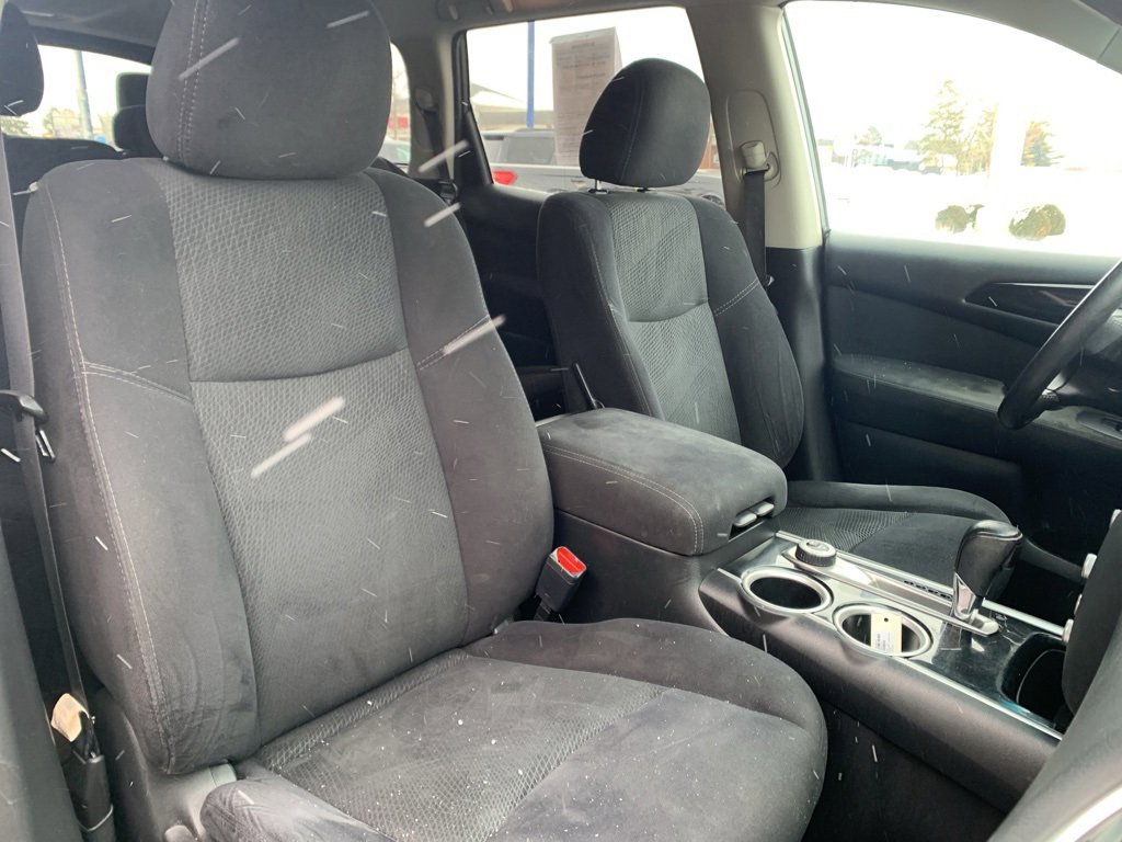 Used 2016 Nissan Pathfinder SV image 14