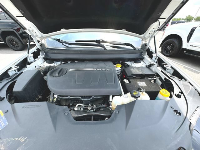 Used 2019 Jeep Cherokee Limited AWD/4WD image 30