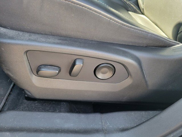 Used 2022 Buick Envision Essence w/ Safety Package image 19