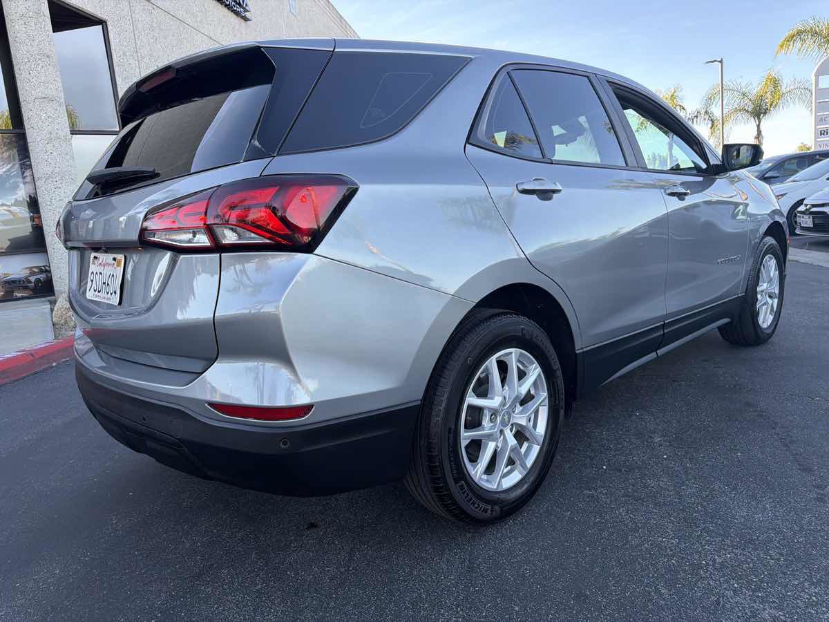 Used 2023 Chevrolet Equinox LS image 14