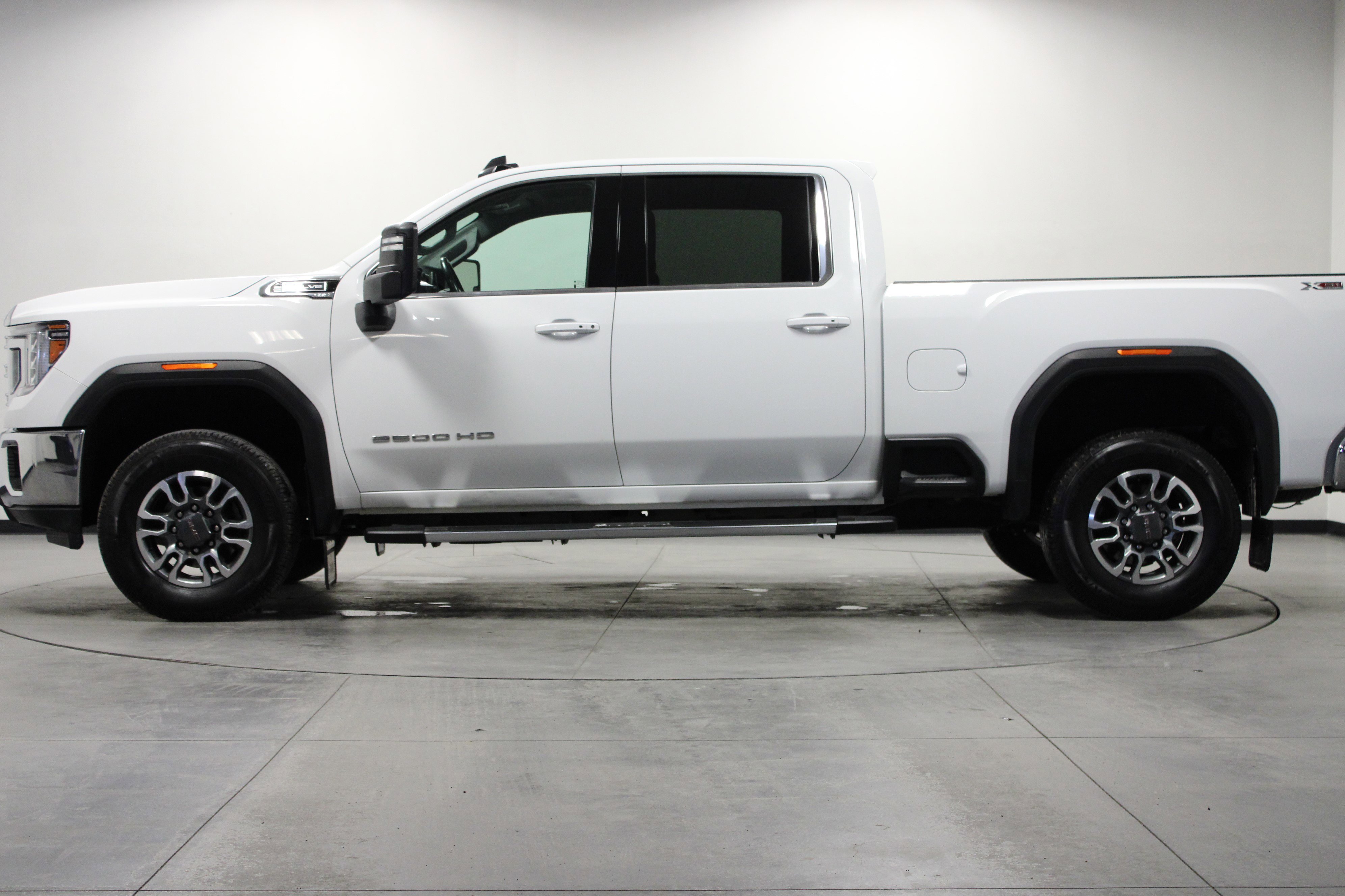 Used 2022 GMC Sierra 2500 SLE w/ SLE Value Package; image 7