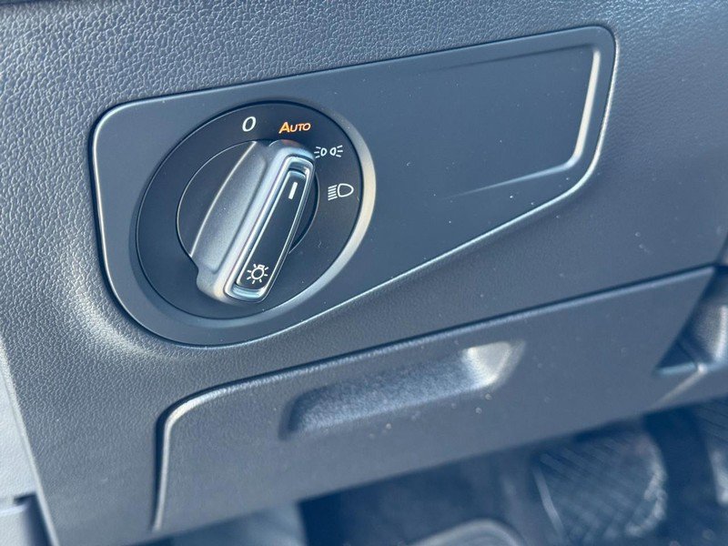 Used 2024 Volkswagen Tiguan SE image 17