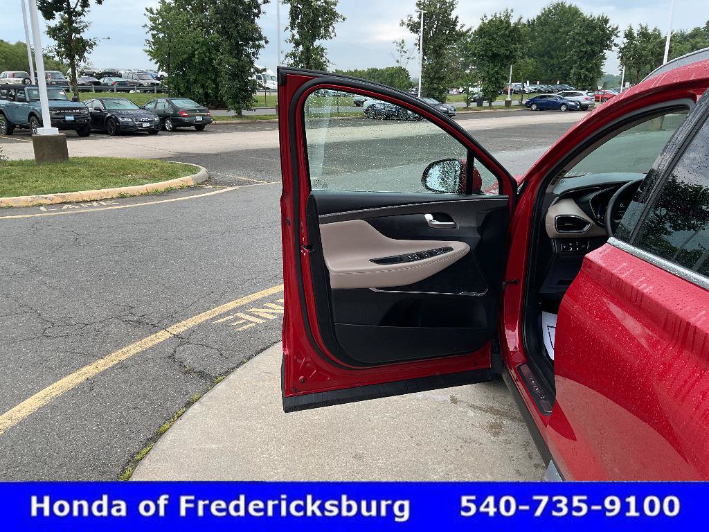 Used 2019 Hyundai Santa Fe Limited AWD/4WD image 14