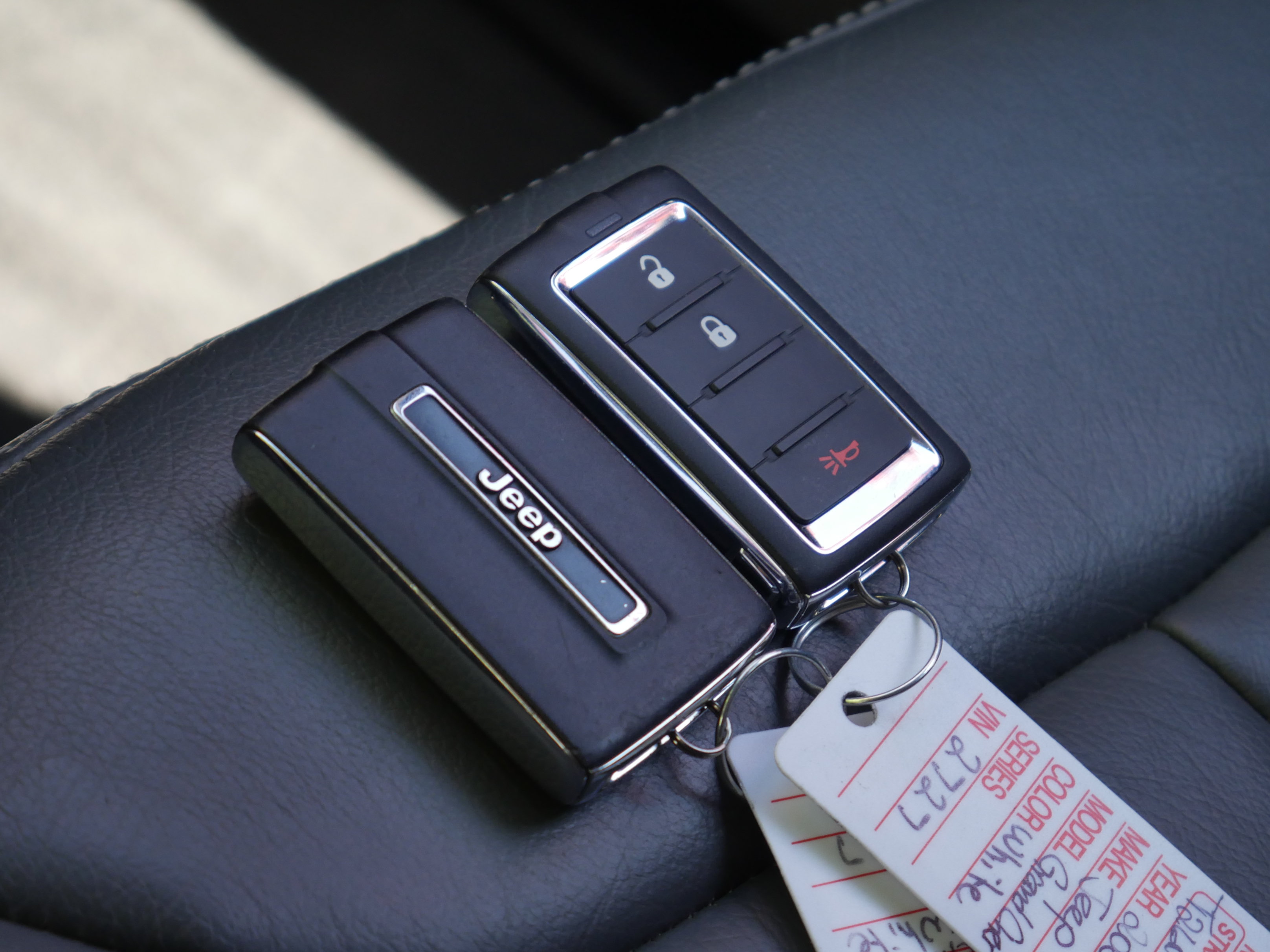 Used 2023 Jeep Grand Cherokee L Laredo AWD/4WD image 35