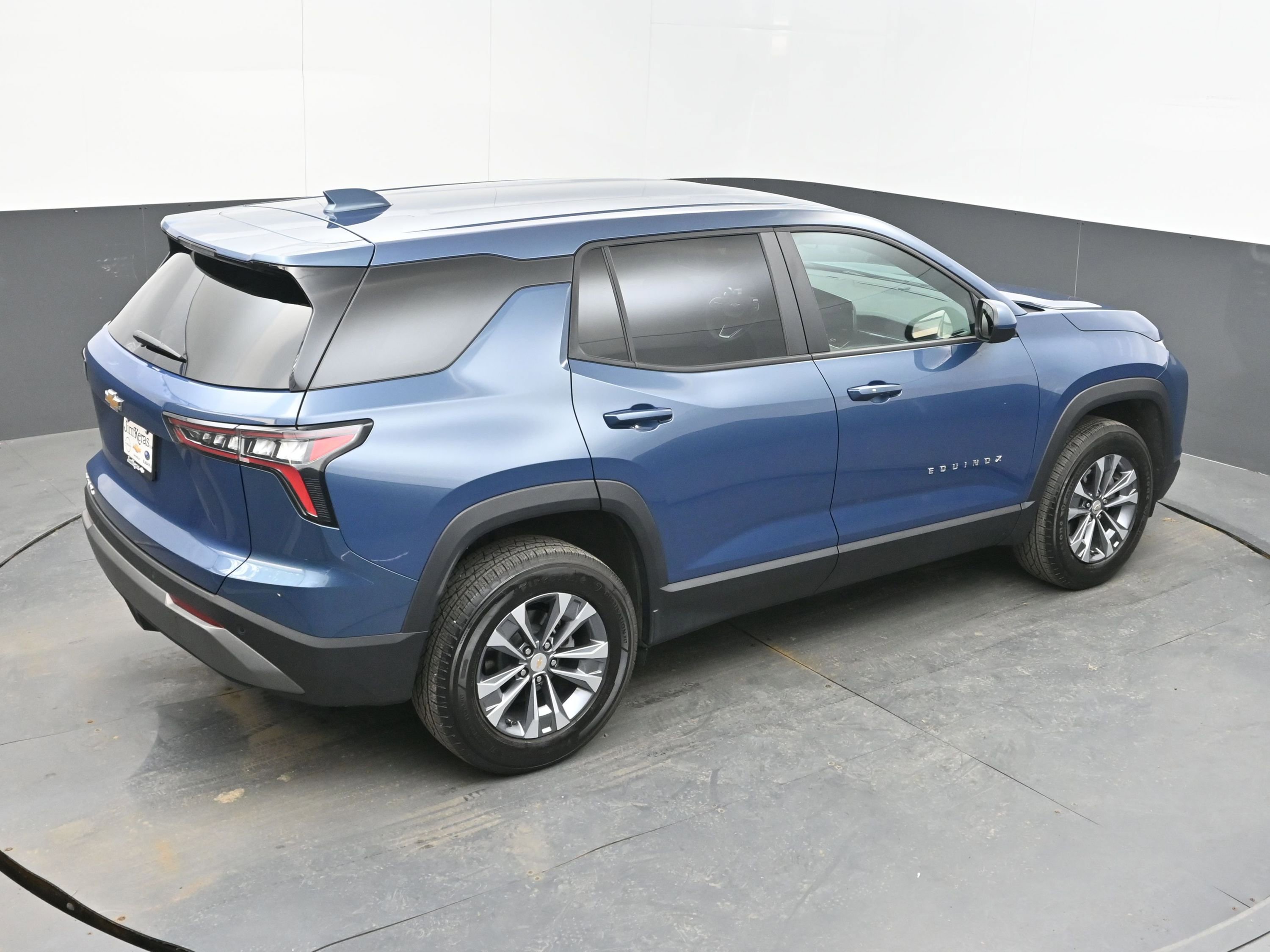 Used 2025 Chevrolet Equinox LT image 34