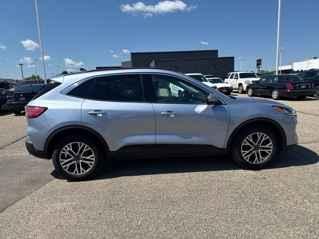 Used 2022 Ford Escape SEL w/ Equipment Group 302A AWD/4WD image 8