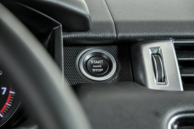 Used 2016 Land Rover Range Rover Sport HSE AWD/4WD image 26