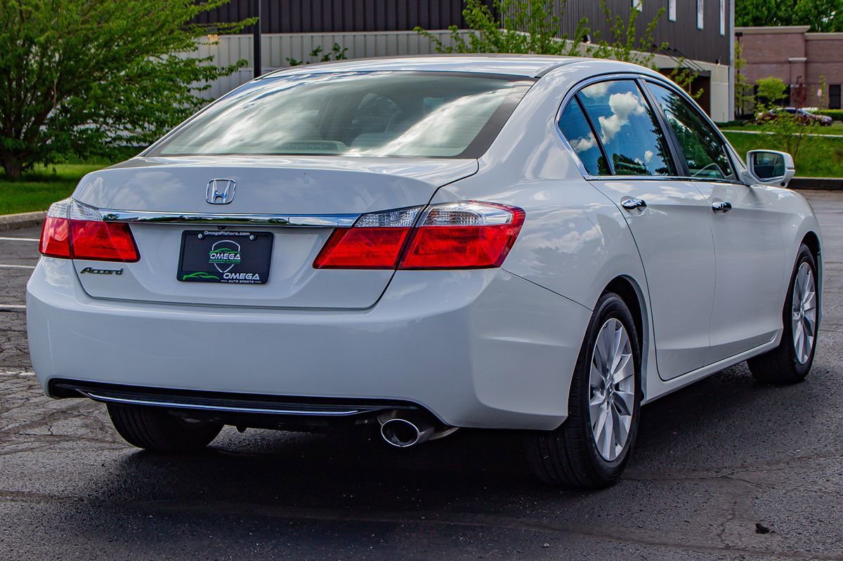 Used 2014 Honda Accord EX image 9
