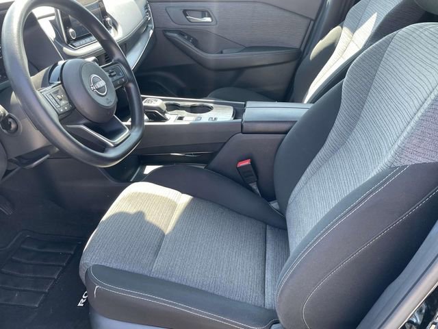 Used 2023 Nissan Rogue SV image 14