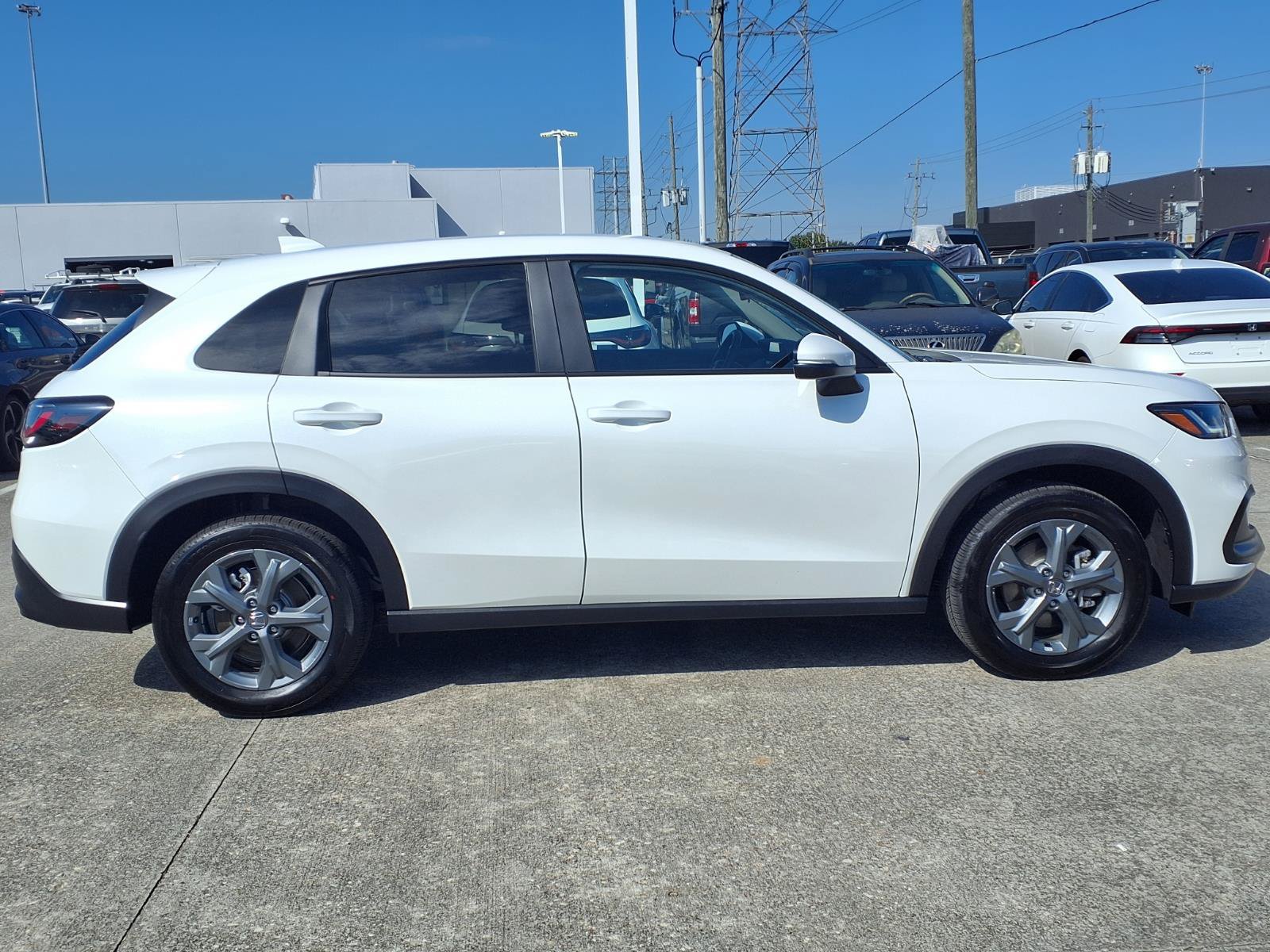 Certified 2027 Honda HR-V LX image 26