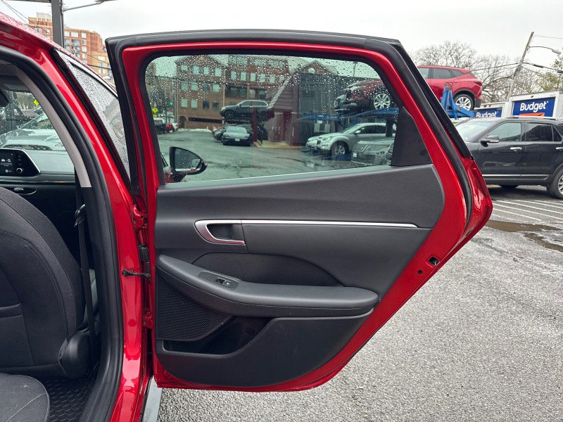 Used 2021 Hyundai Sonata SEL w/ Cargo Package image 13