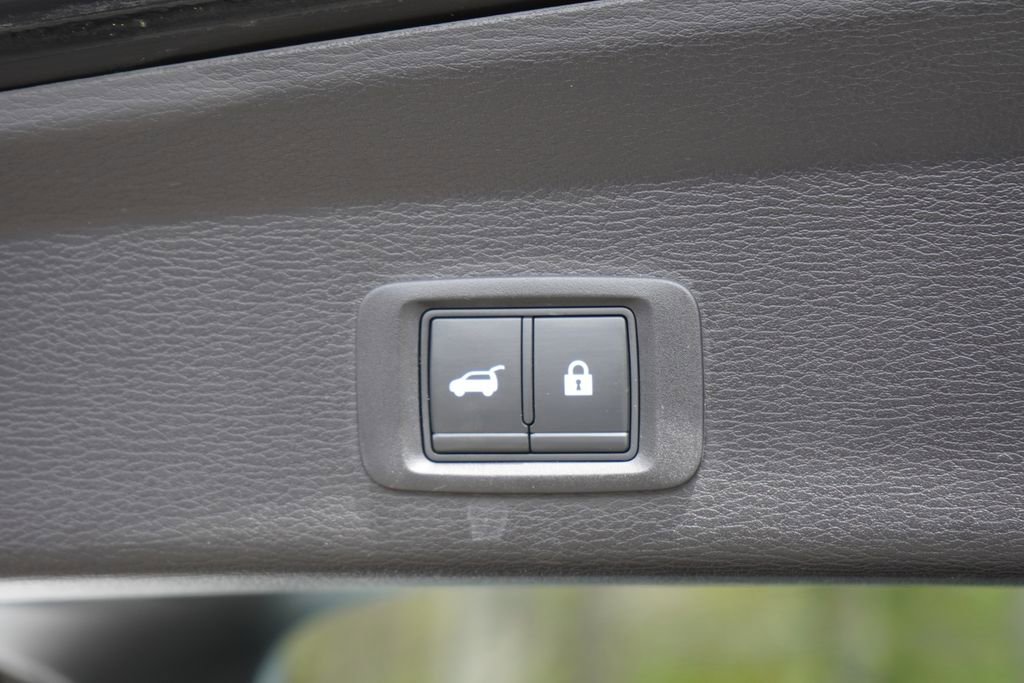 Used 2022 Mitsubishi Outlander SE AWD/4WD image 9