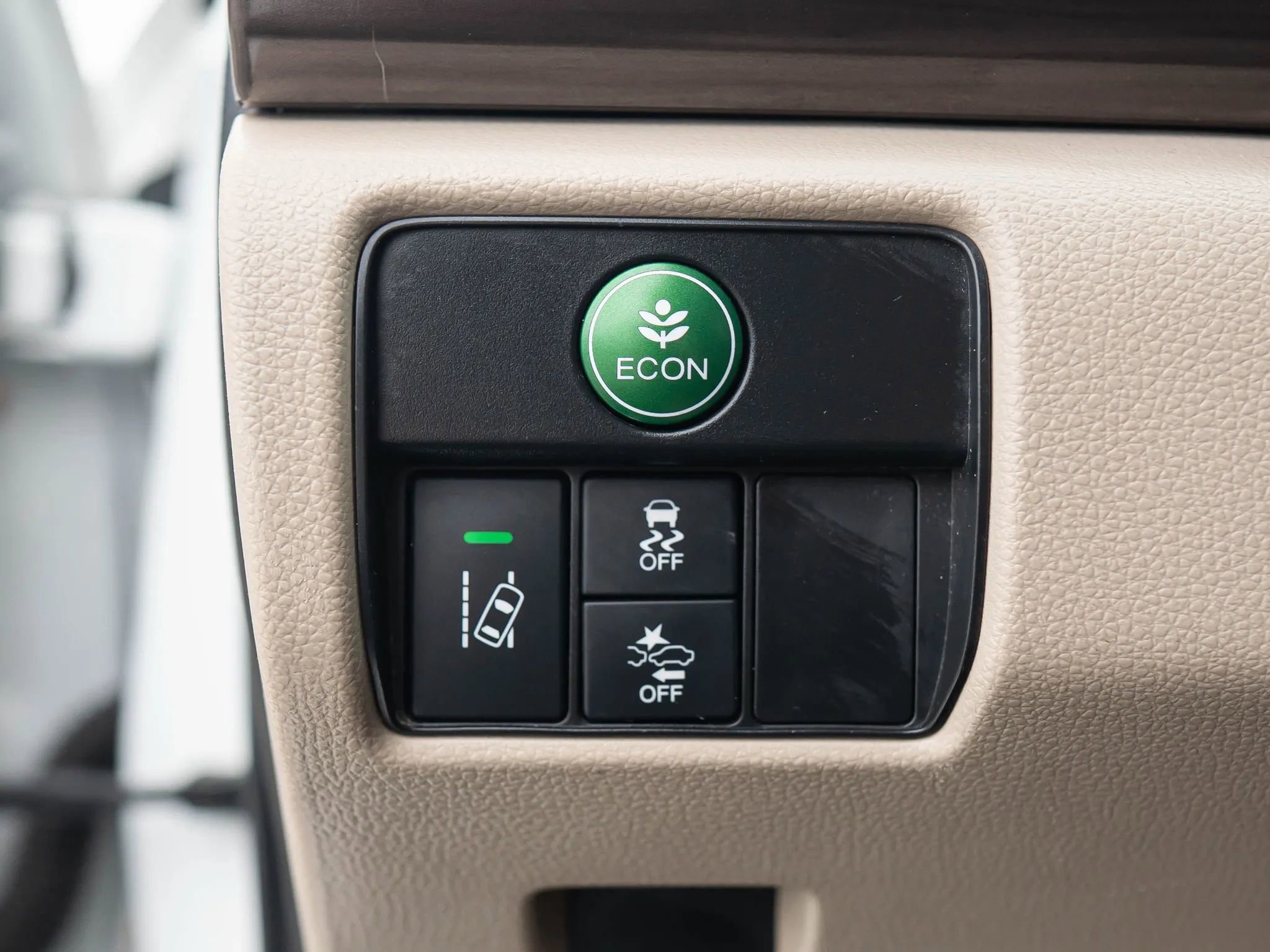 Used 2017 Honda Accord EX-L image 41