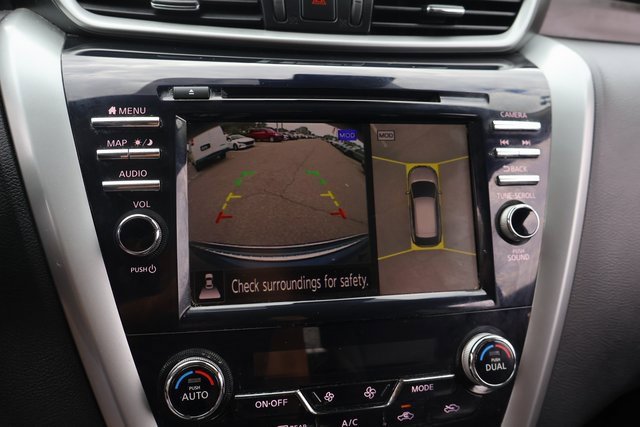 Used 2021 Nissan Murano Platinum w/ Cargo Package image 25