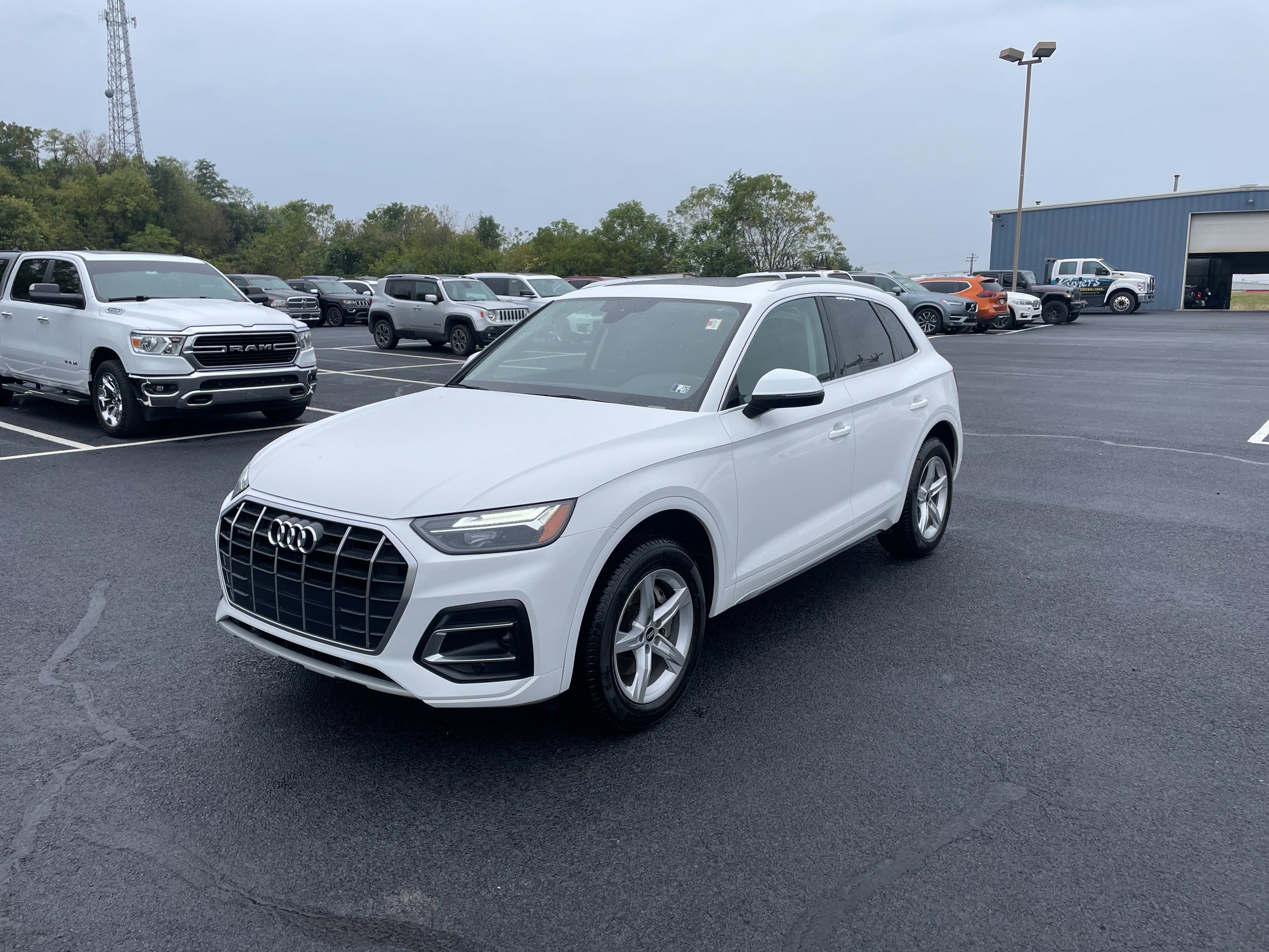 Used 2021 Audi Q5 2.0T Premium AWD/4WD image 3