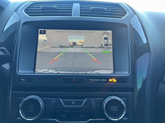 Used 2018 Ford Explorer XLT w/ Equipment Group 202A image 10