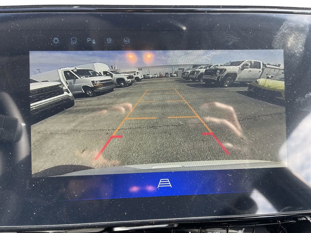 New 2027 Chevrolet Bolt LT w/ Comfort Package FWD image 17