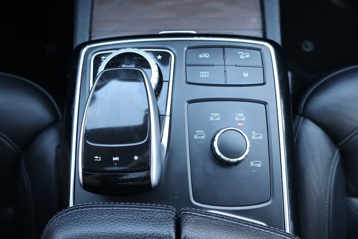 Used 2017 Mercedes-Benz GLS 450 4MATIC image 40