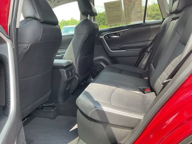 Used 2021 Toyota RAV4 XLE Premium AWD/4WD image 20