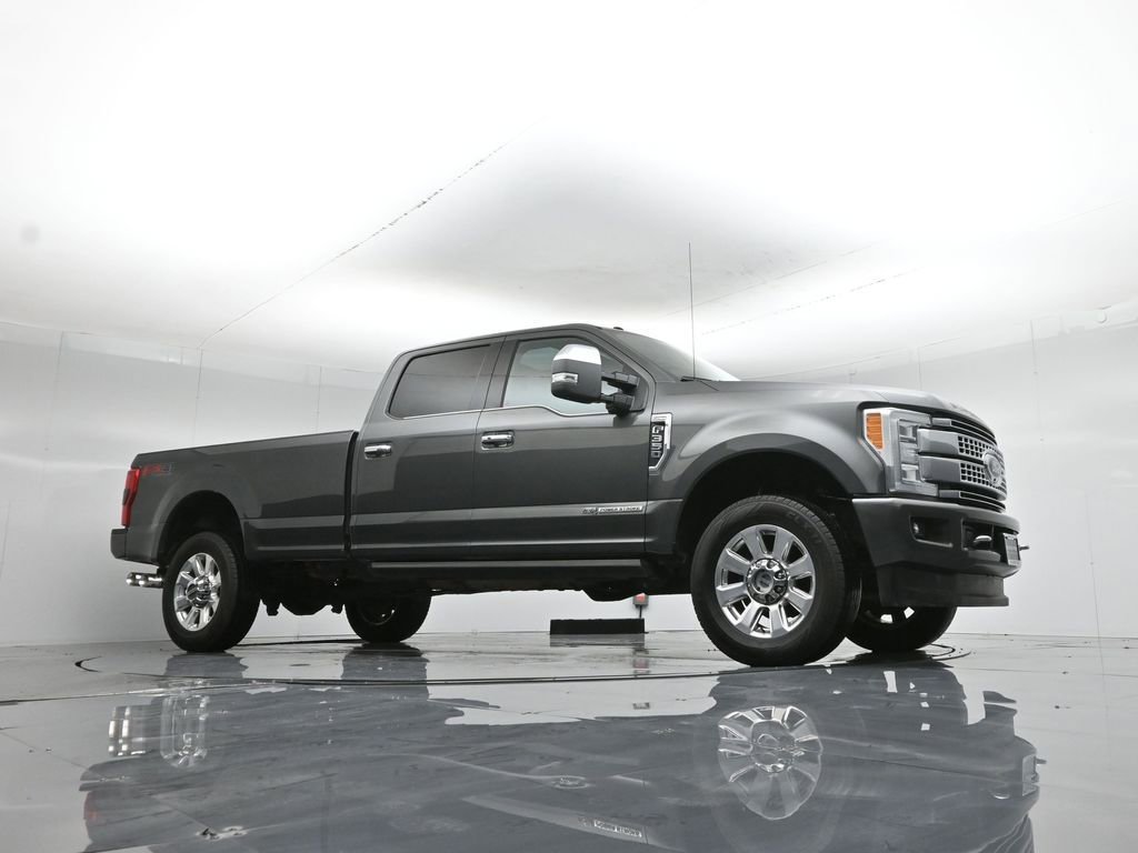 Certified 2018 Ford F350 Platinum w/ Platinum Ultimate Package image 4