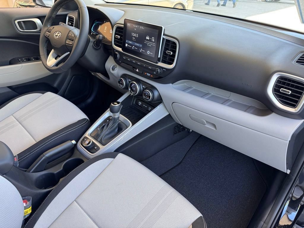 New 2026 Hyundai Venue SEL FWD image 16