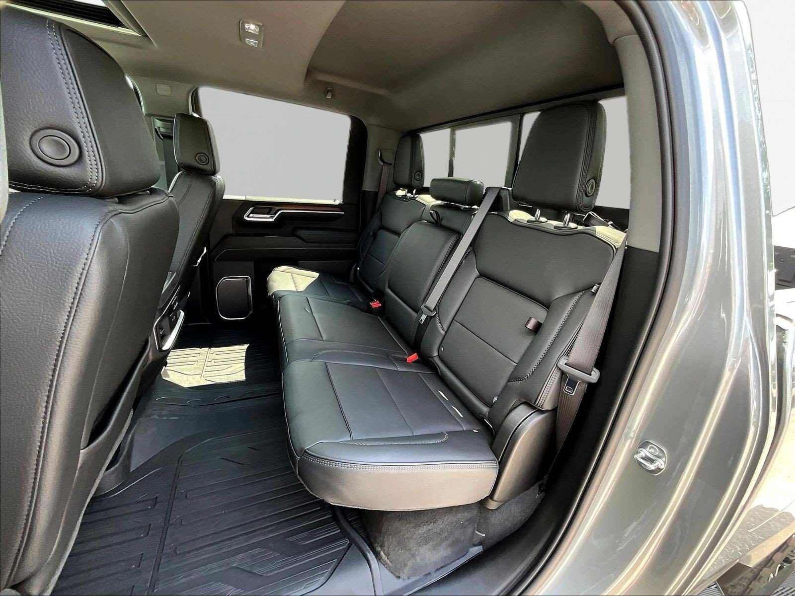 New 2026 GMC Sierra 2500 Denali w/ Denali Reserve Package AWD/4WD image 18