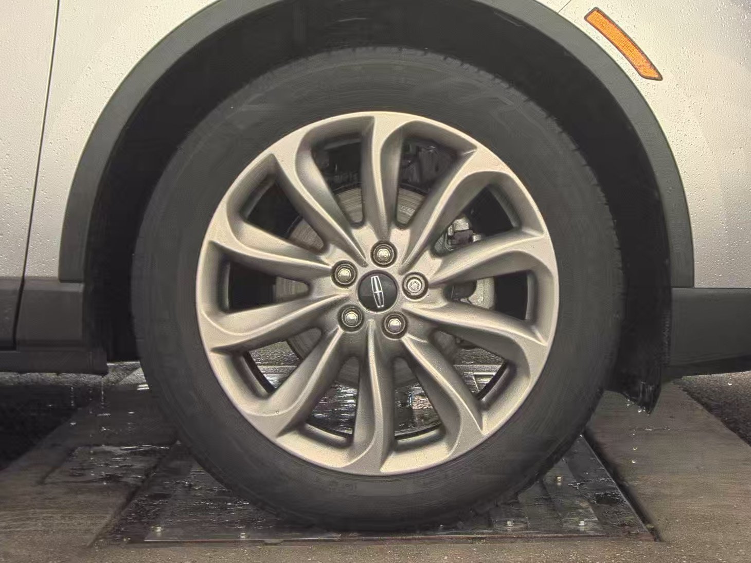 Used 2020 Lincoln Corsair AWD w/ Premium Package image 19