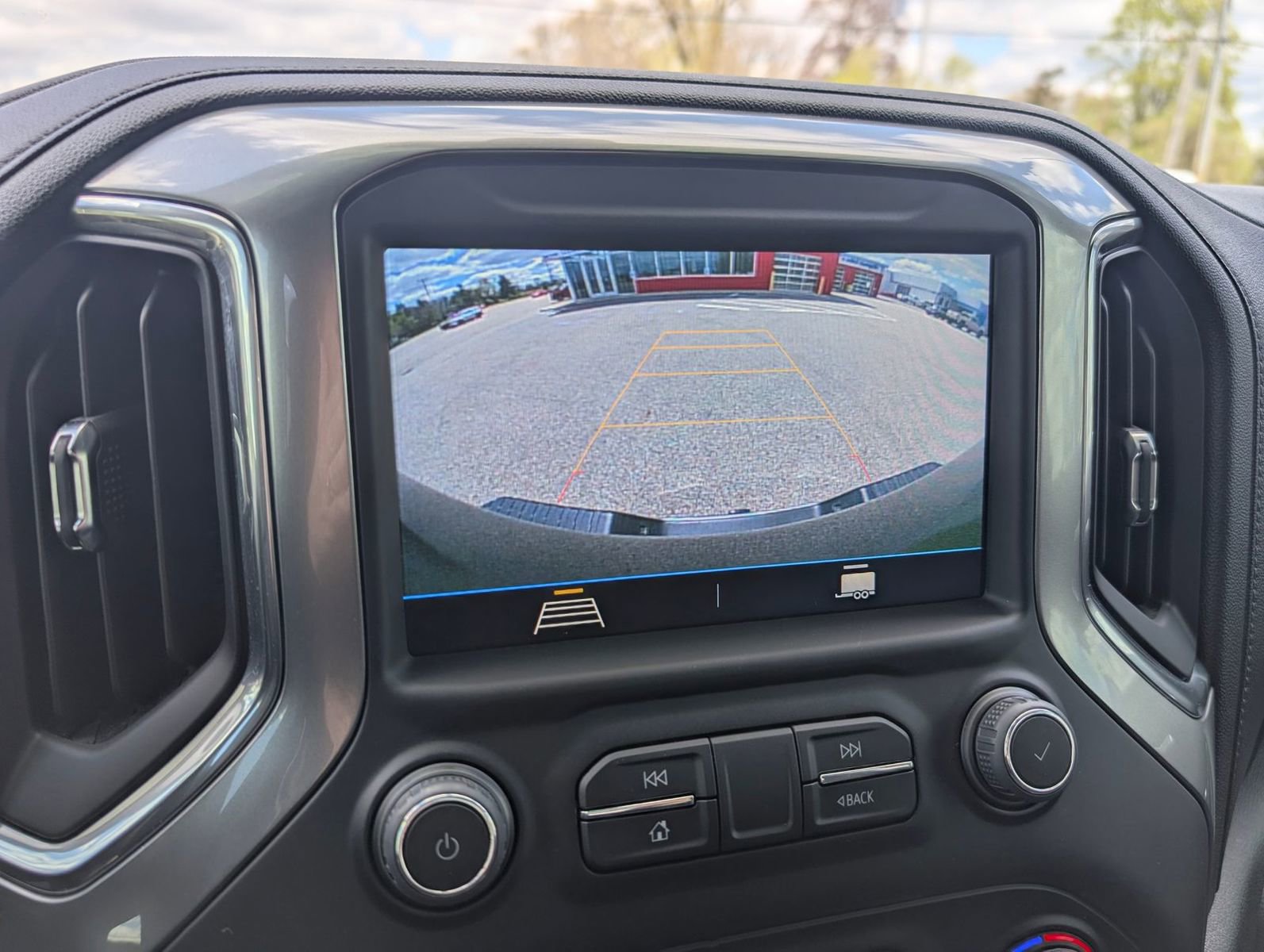 Used 2022 Chevrolet Silverado 2500 LT w/ Convenience Package AWD/4WD image 18