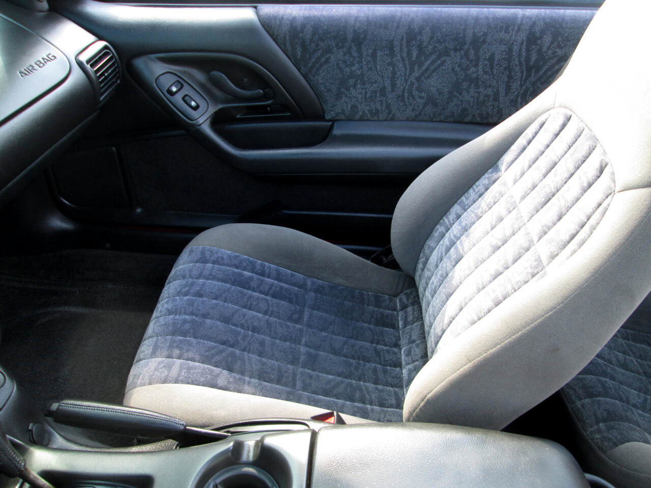 Used 2001 Chevrolet Camaro LT image 27