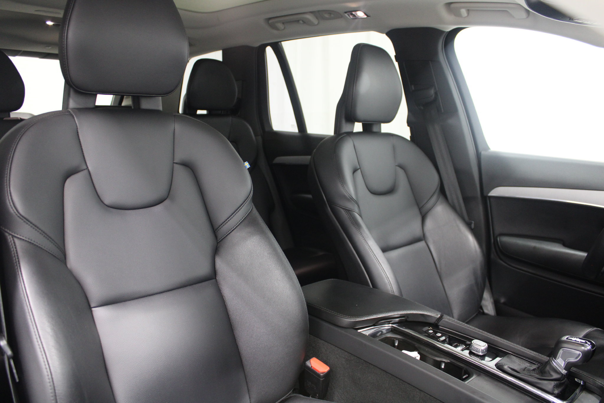 Used 2021 Volvo XC90 T5 Momentum w/ Climate Package AWD/4WD image 26