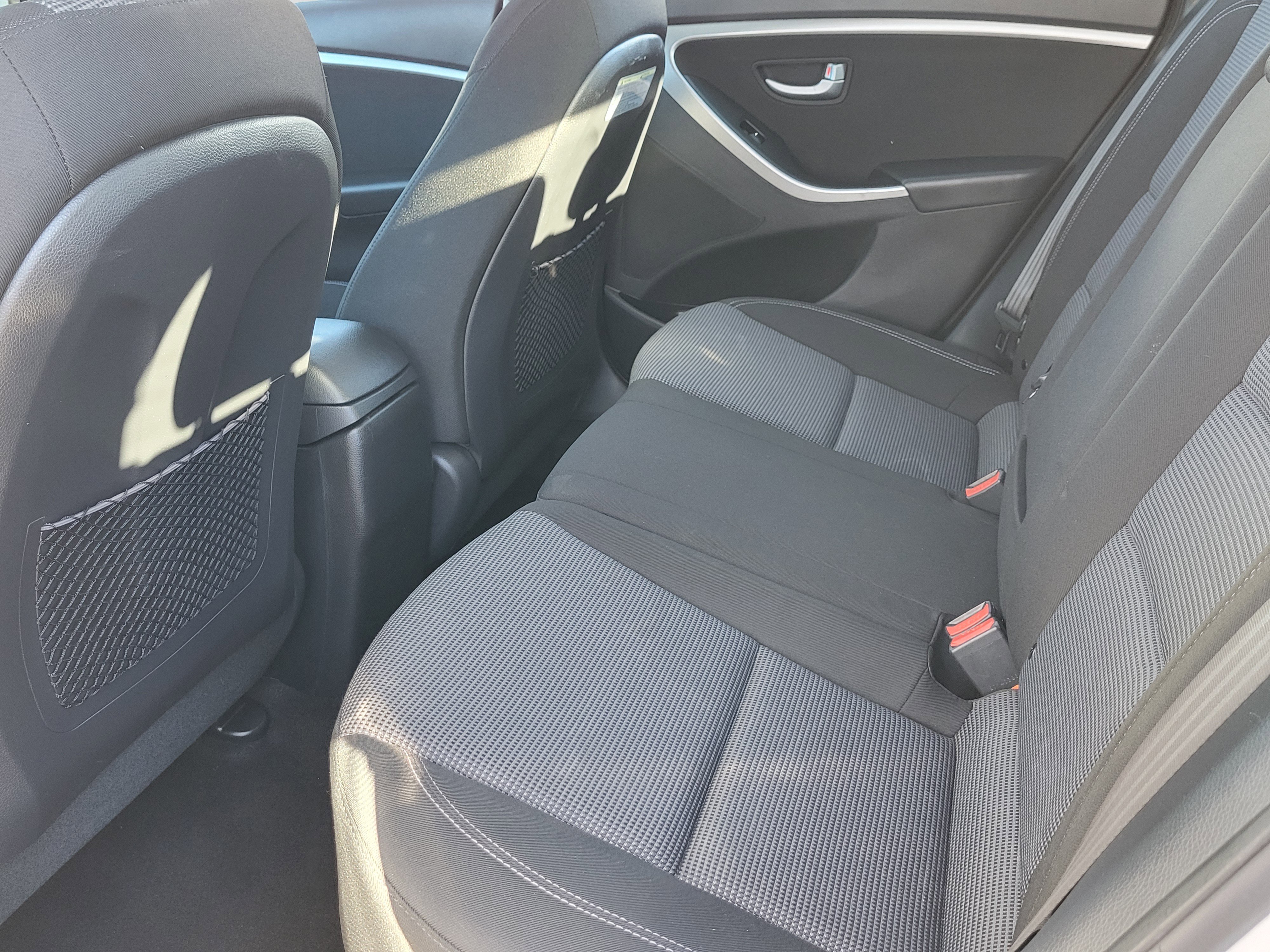 Used 2014 Hyundai Elantra GT image 28