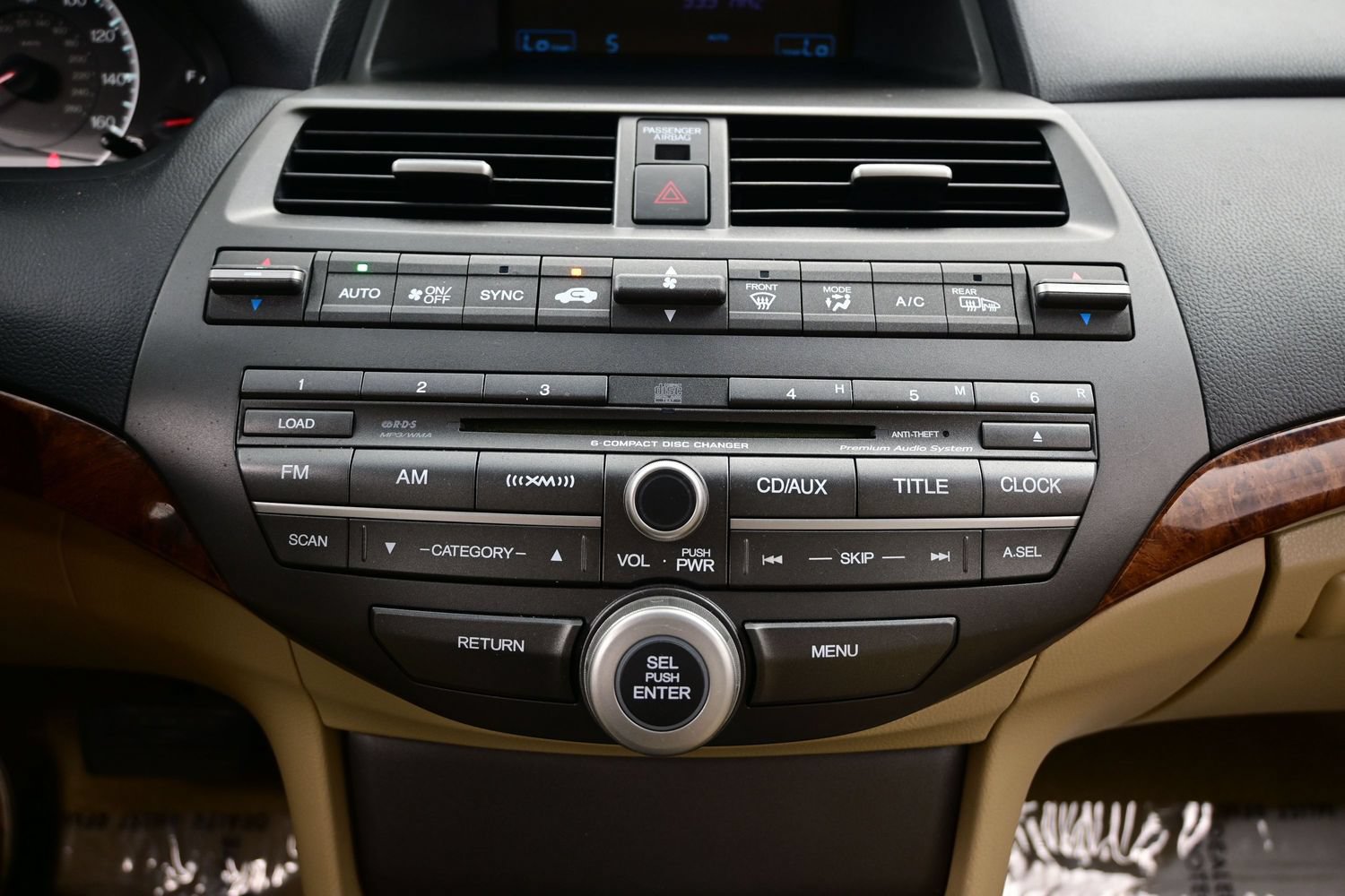 Used 2011 Honda Accord EX-L image 19