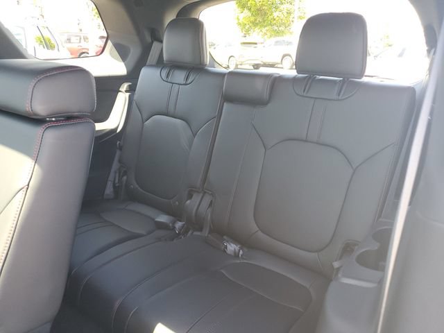 Certified 2025 Honda Pilot Black Edition image 14