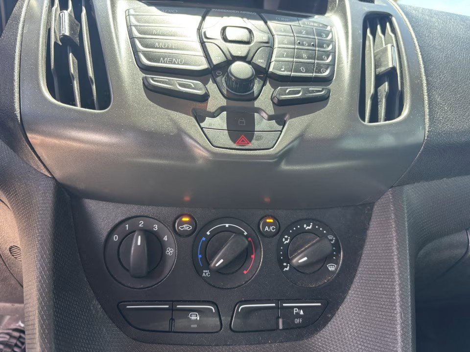 Used 2018 Ford Transit Connect XL FWD image 16
