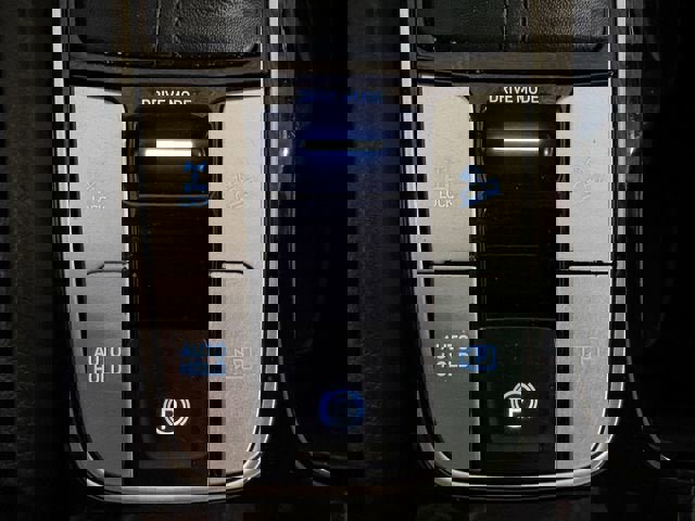 Used 2023 Hyundai Santa Cruz SEL Premium w/ Cargo Package image 14