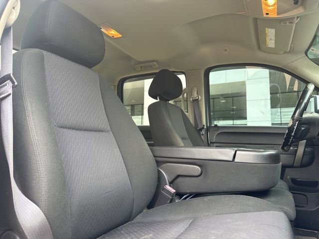 Used 2013 Chevrolet Silverado 2500 LT w/ Interior Plus Package AWD/4WD image 32
