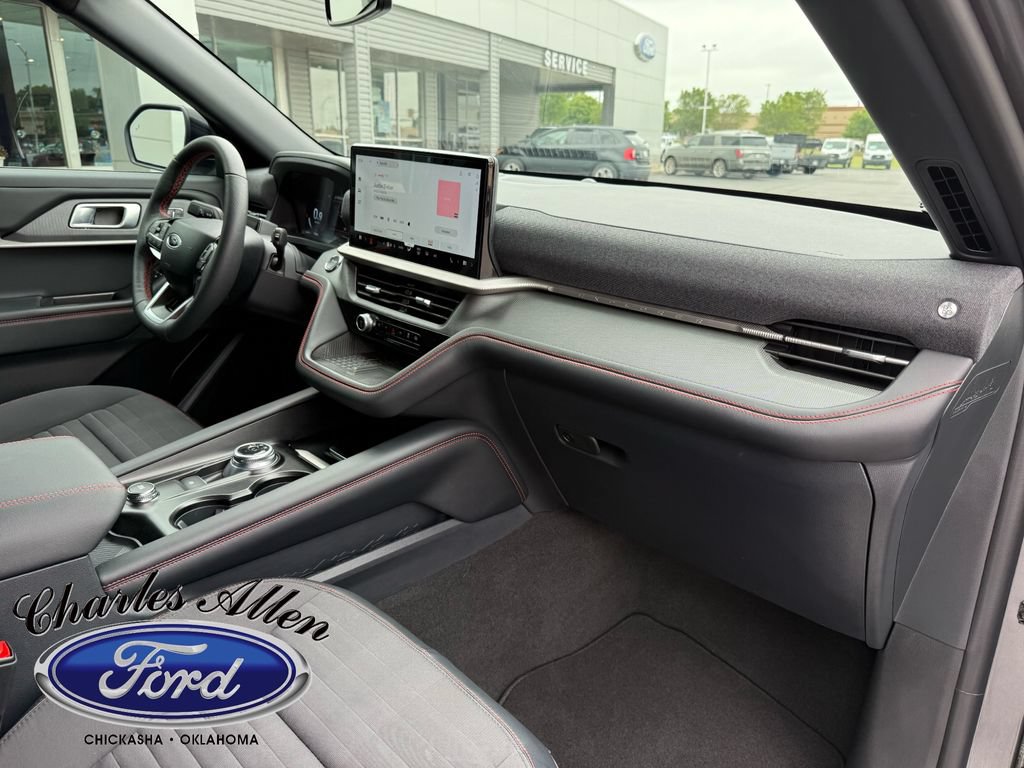Used 2025 Ford Explorer ST-Line w/ Premium Package AWD/4WD image 12