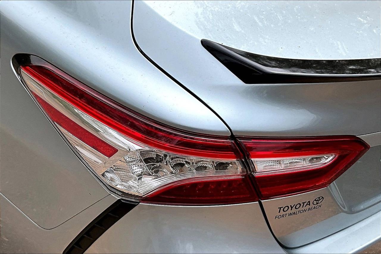 Used 2020 Toyota Camry XSE image 20